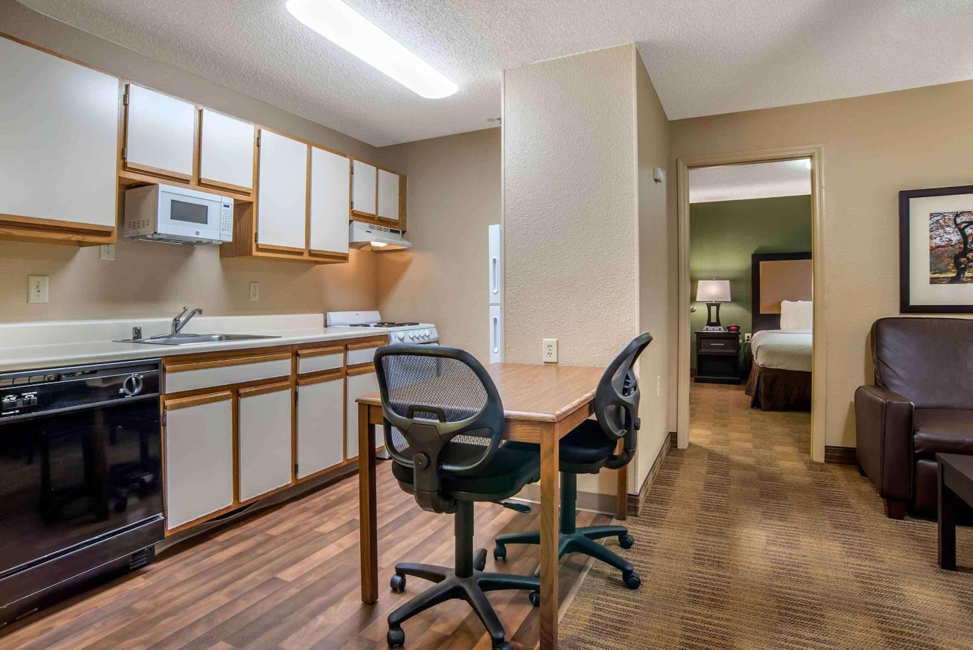 Extended Stay America Select Suites - Greenville - Haywood Mall Екстериор снимка